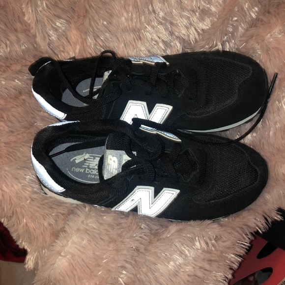 New Balance - Picture 2 of 2